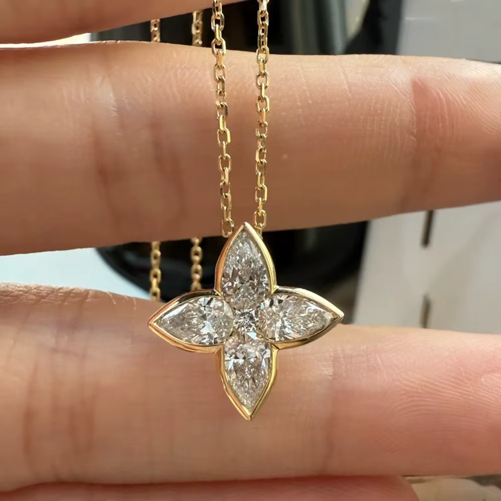 Bloom Moissanite Necklace