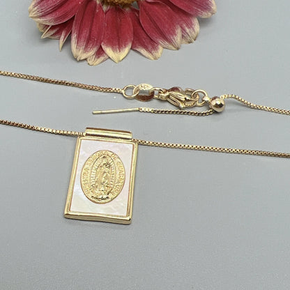 Gold Shell Pendant Necklace