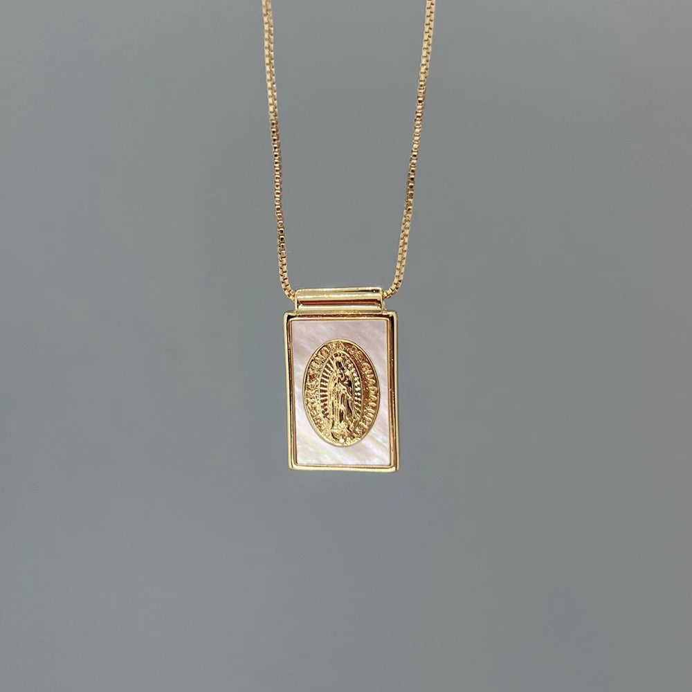 Gold Shell Pendant Necklace